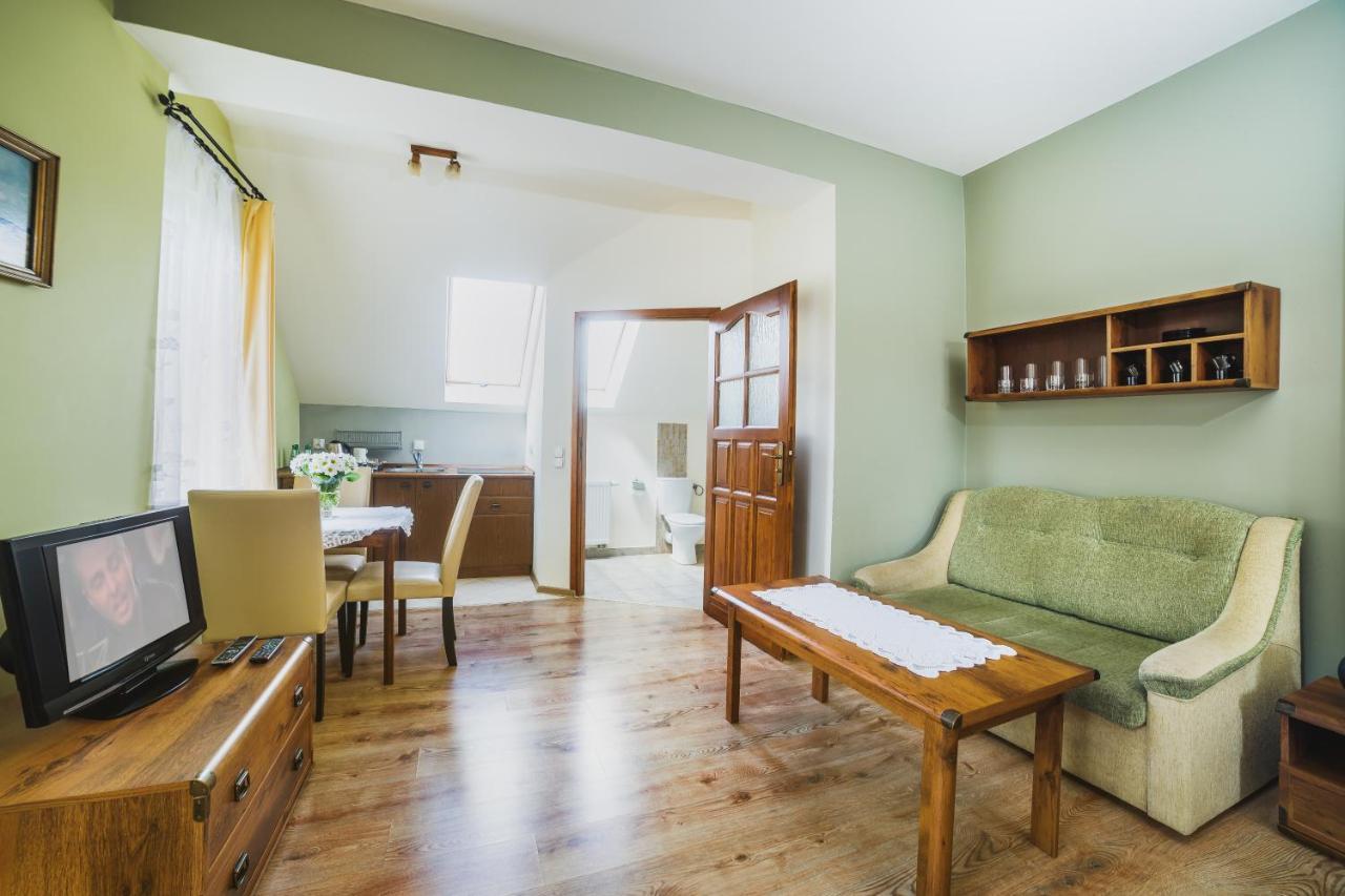 Resort Biala Akacja & Business 3*